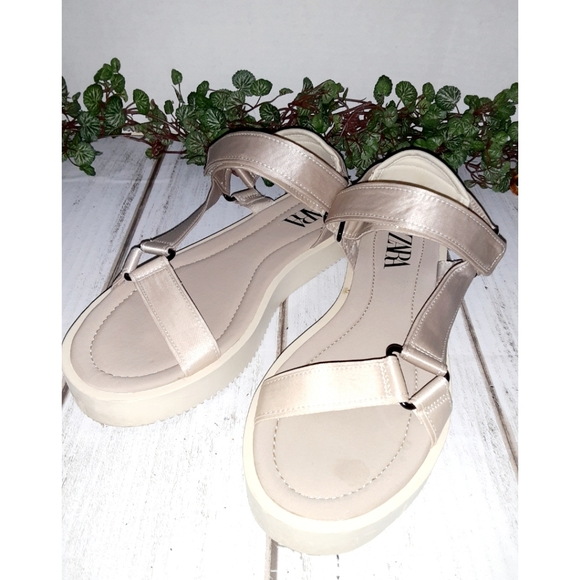 Zara Velcro Strap Platform Sandals - Picture 15 of 16